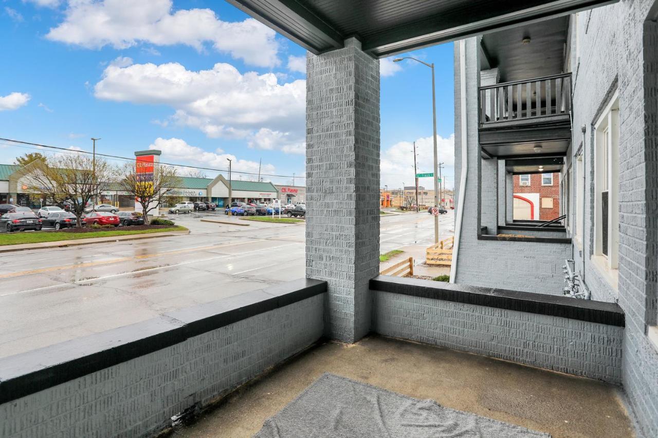 The Village Downtown West Indianapolis Exterior foto